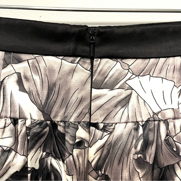 🎉RARE🎉BCBGMaxAzrka silk highwaist silver print bubble skirt with side pockets - Picture 9 of 14